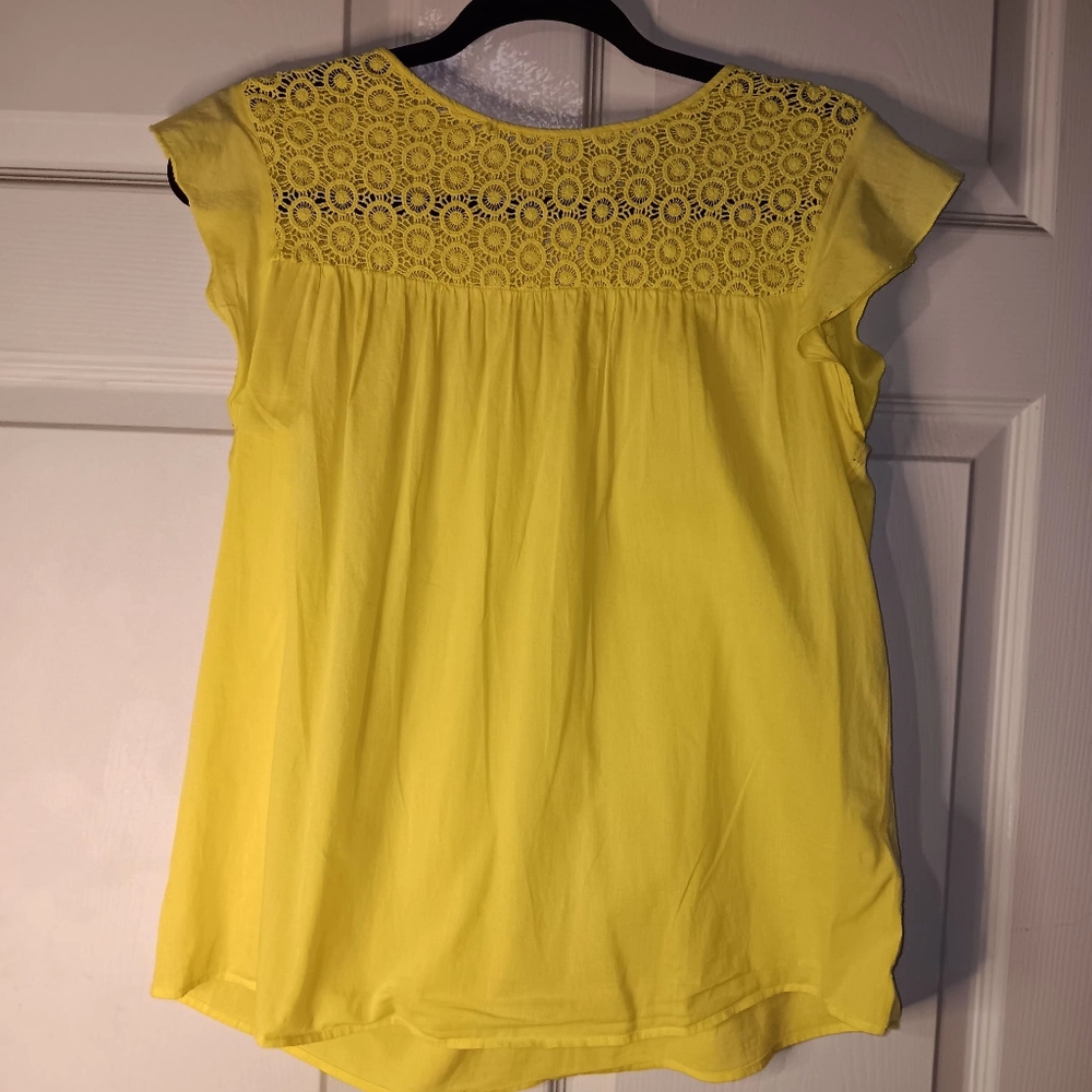 Zara Yellow Crochet Blouse Relaxed Fit Womens Sz XS